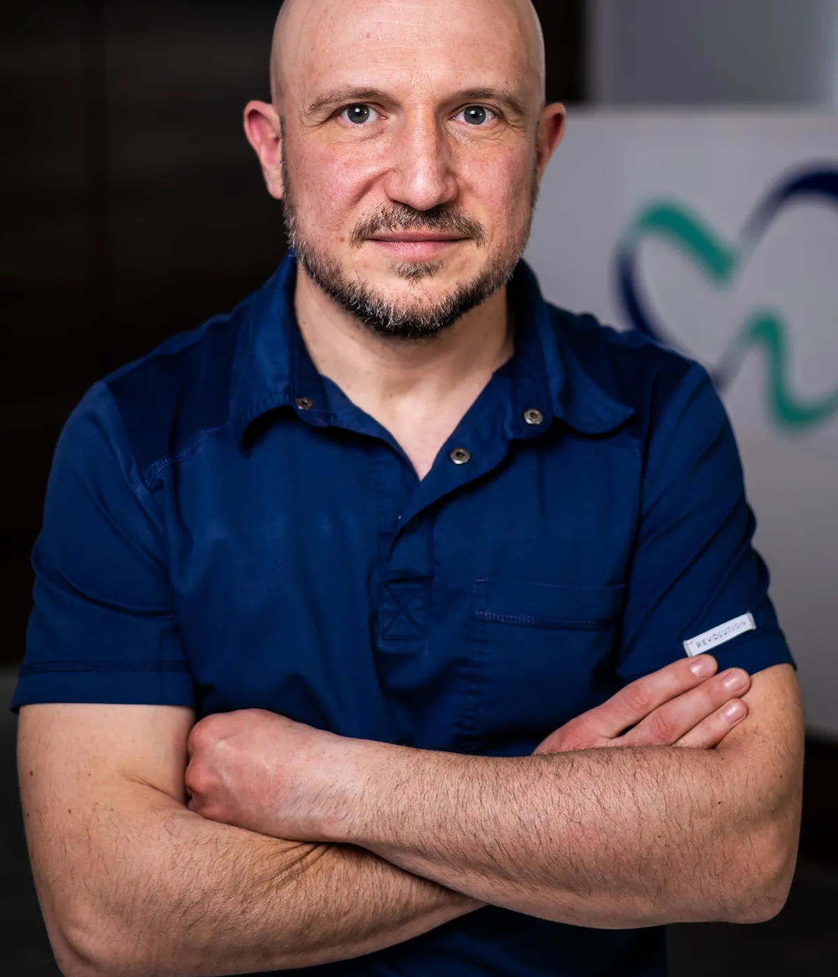 Dr. Robert Butnaru