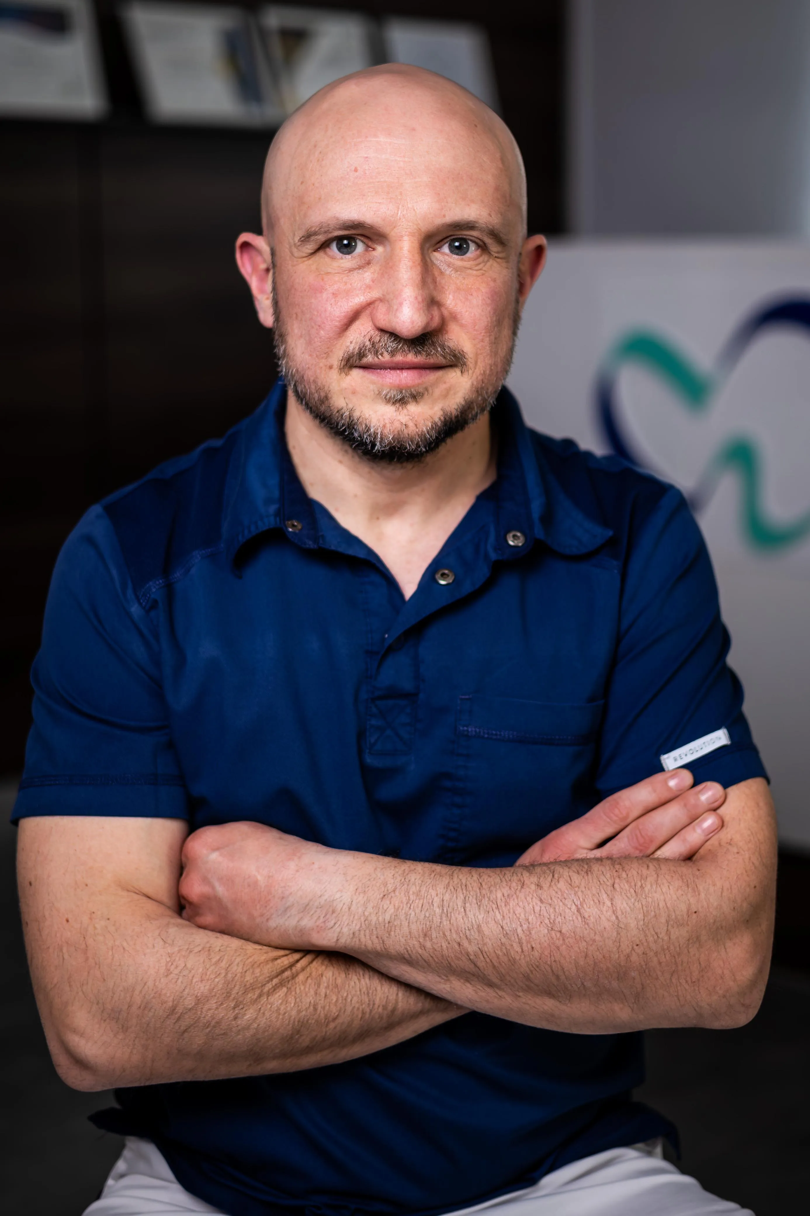 Dr. Robert Butnaru
