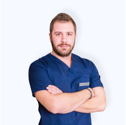 Doctor Ovidiu Cheregi, clinica stomatologica Cheo Klinik
